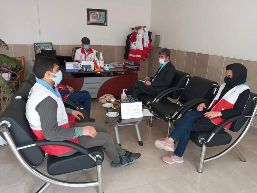 حضور دو دانش آموز مبارکه ای به عنوان دبیر در مجمع استانی کانون های دانش آموزی اصفهان