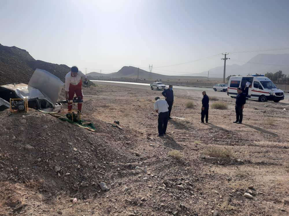 شش مصدوم در حادثه واژگونی خودرو سواری پژو 405 در محور کاشان به اردهال
