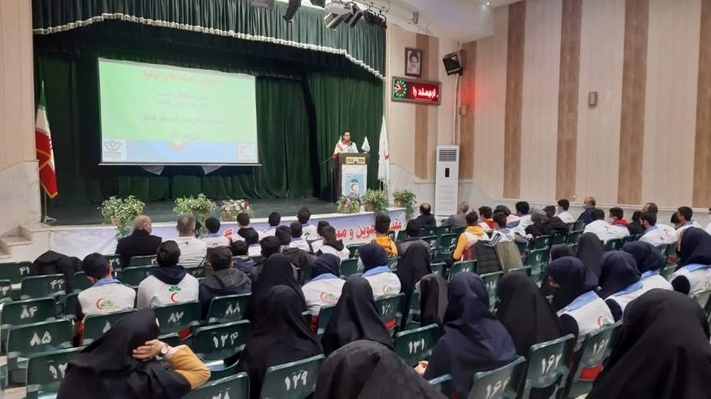  افتتاح کانون‌های دانش‌آموزی جمعیت هلال احمر کاشان